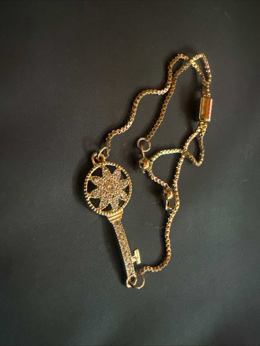 Vintage Gold Tone Sunburst Key Bracelet